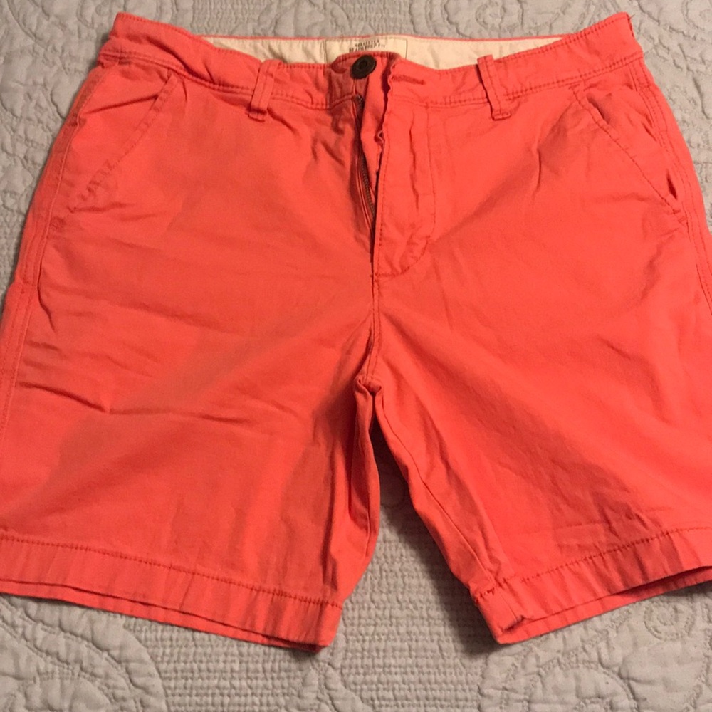 Hollister Beach Prep Fit